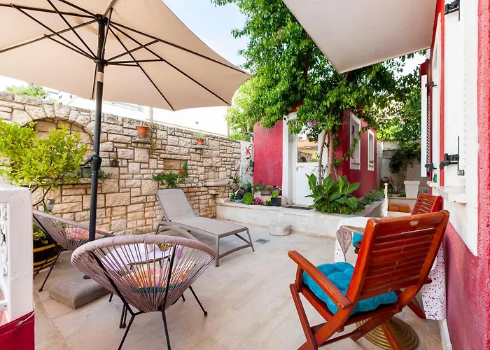 Guesthouse Ava