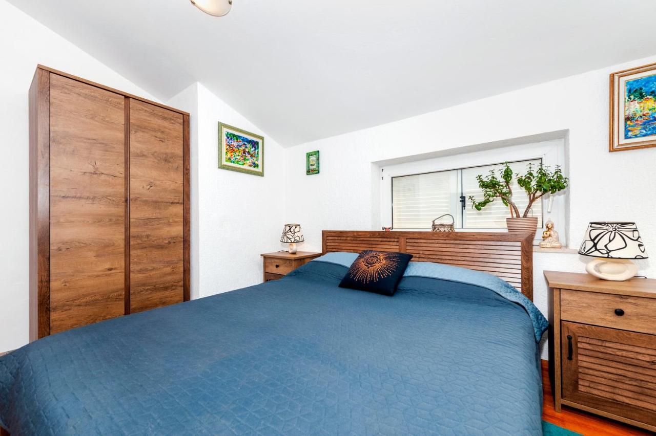 Ava Apartment *