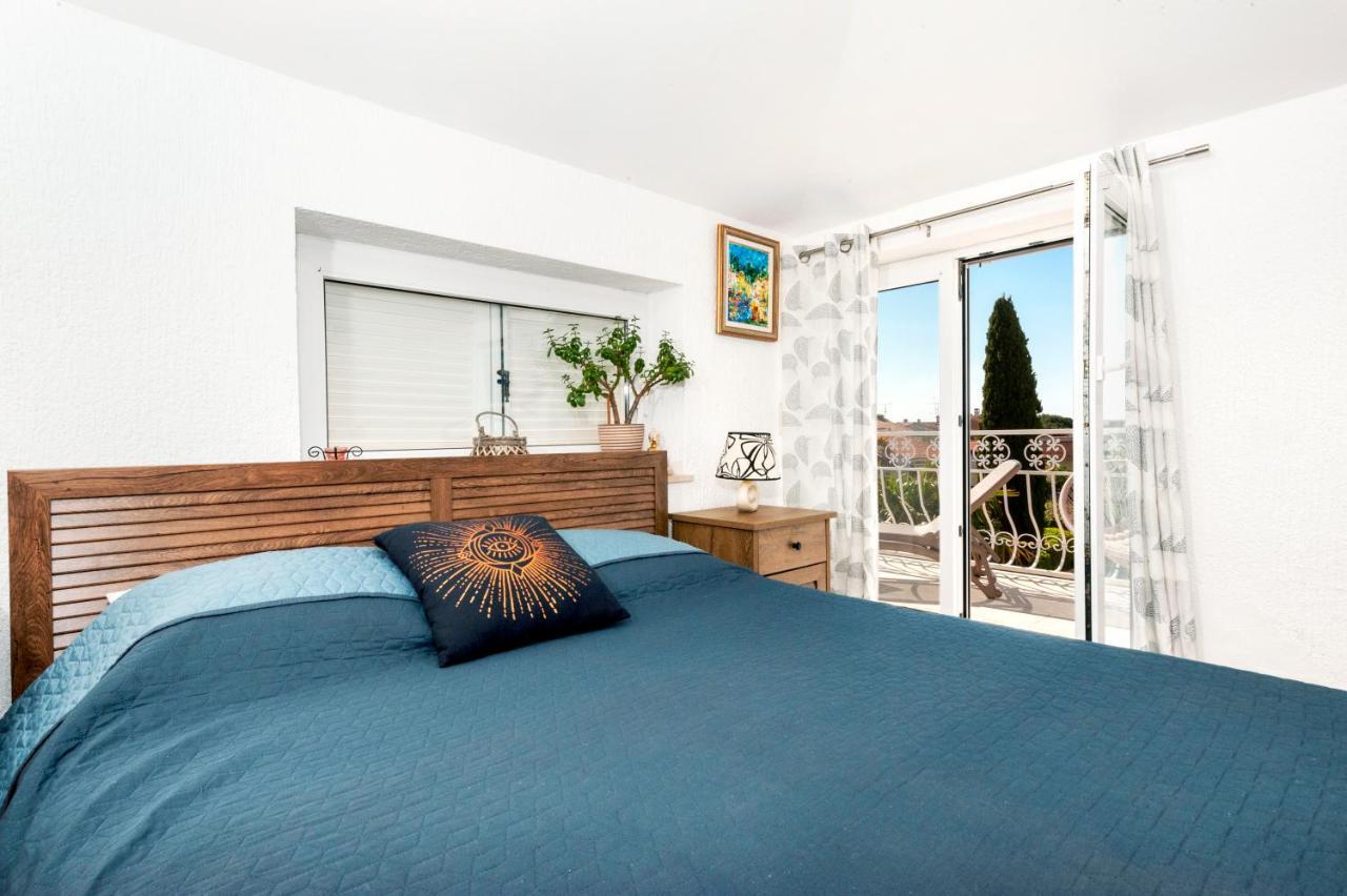 Ava Apartment *