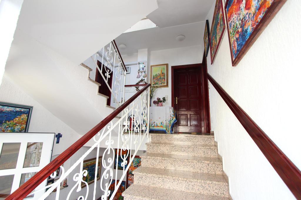 Apartment Ava *