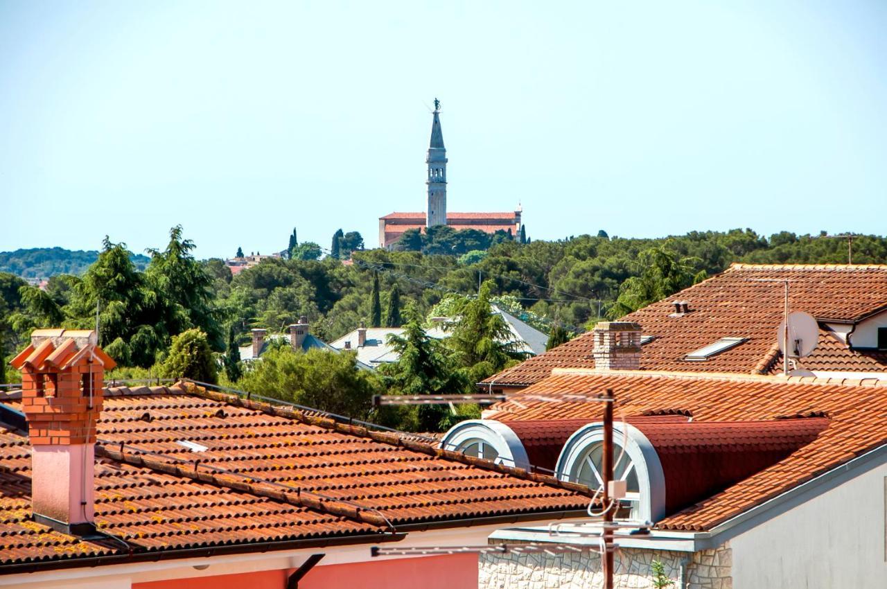 Apartament Ava *